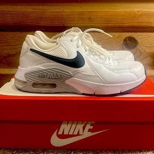 Women’s NIKE AIR MAX EXCEE